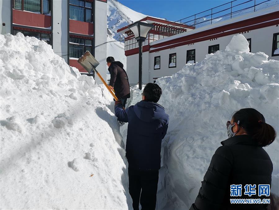 ï¼å¾æäºå¨ï¼ï¼1ï¼è¥¿èæ¥ååæ®éæ´éª çµåäº¤ééæ­¥æ¢å¤æ äººåä¼¤äº¡