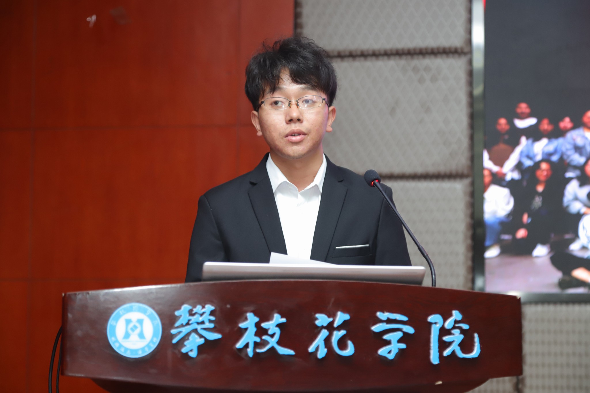 插入的图片